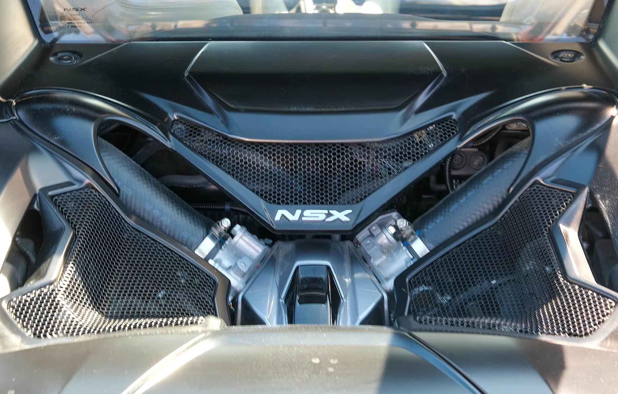 2017 Acura NSX