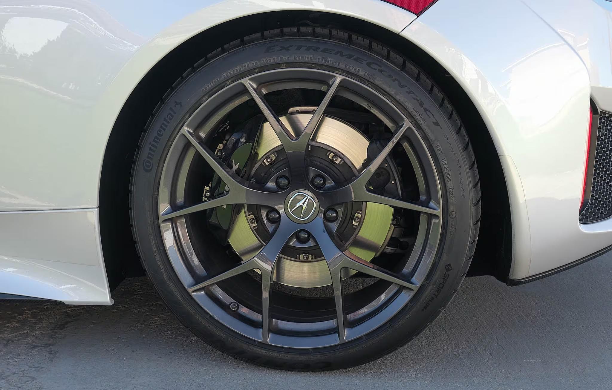 2017 Acura NSX