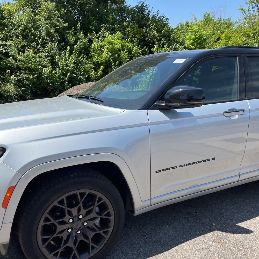 2025 Jeep Grand Cherokee Summit 4x4