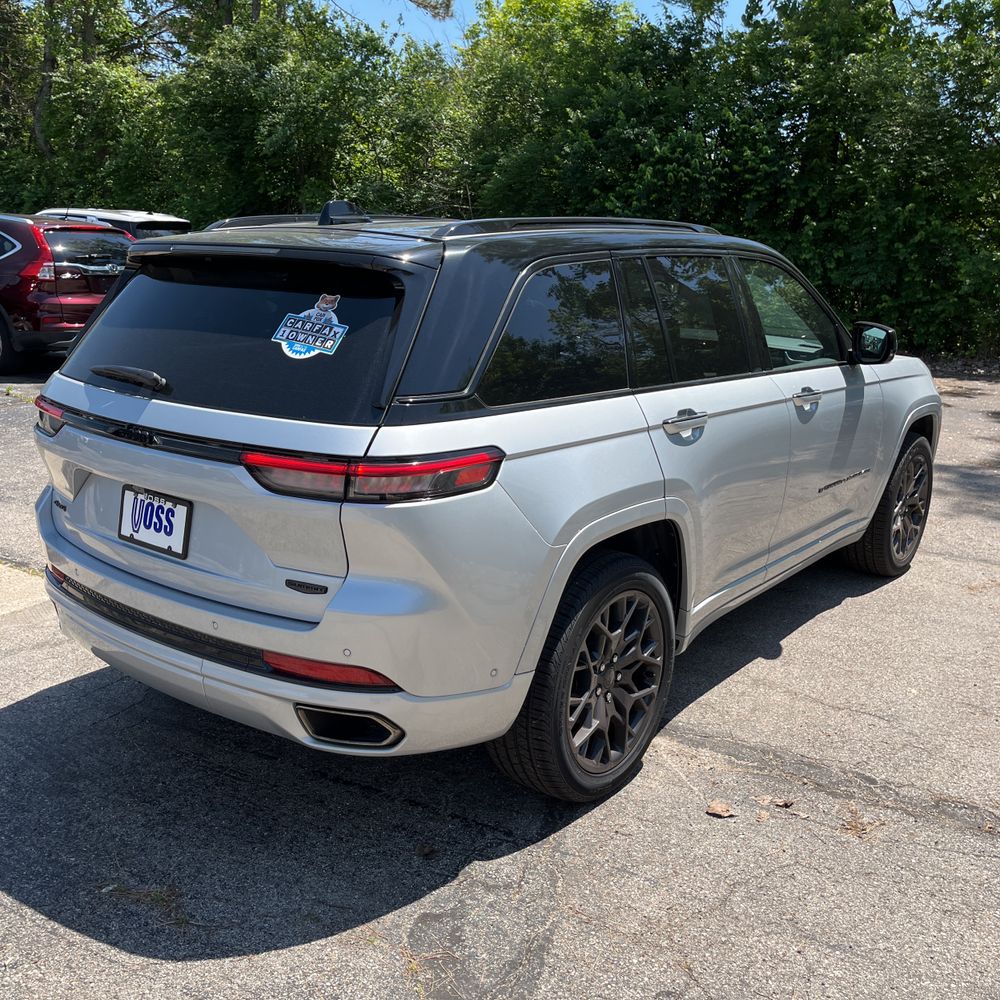 2025 Jeep Grand Cherokee Summit 4x4