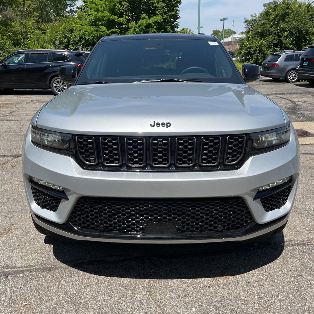 2025 Jeep Grand Cherokee Summit 4x4