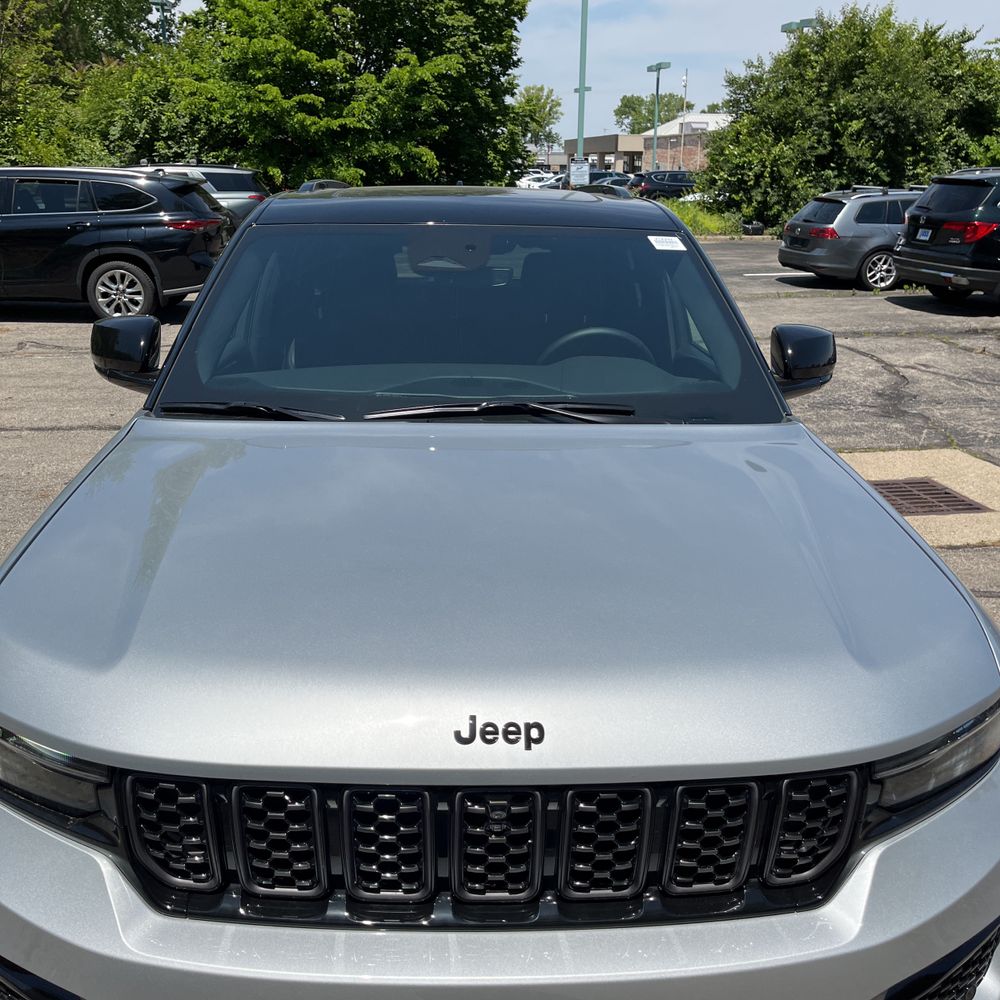 2025 Jeep Grand Cherokee Summit 4x4