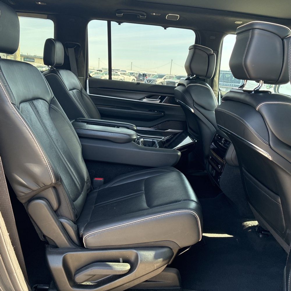 2024 Jeep Grand Wagoneer L Obsidian