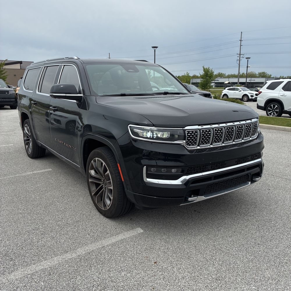 2023 Jeep Grand Wagoneer Series III 4D SUV 4WD