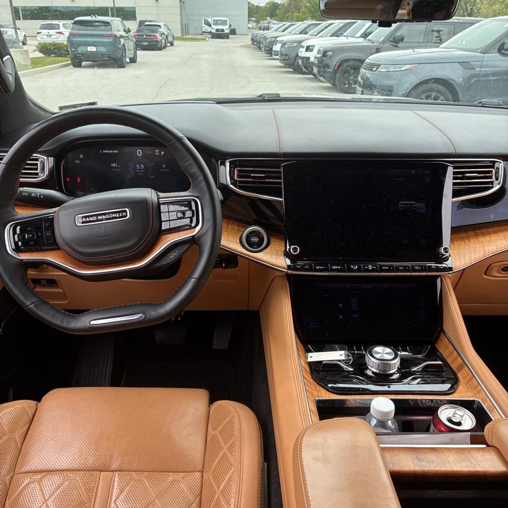 2023 Jeep Grand Wagoneer Series III 4D SUV 4WD