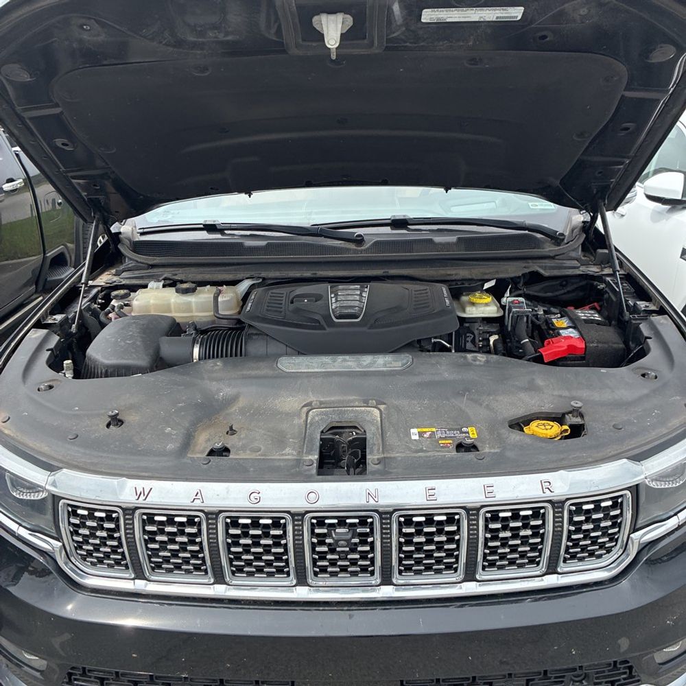 2023 Jeep Grand Wagoneer Series III 4D SUV 4WD