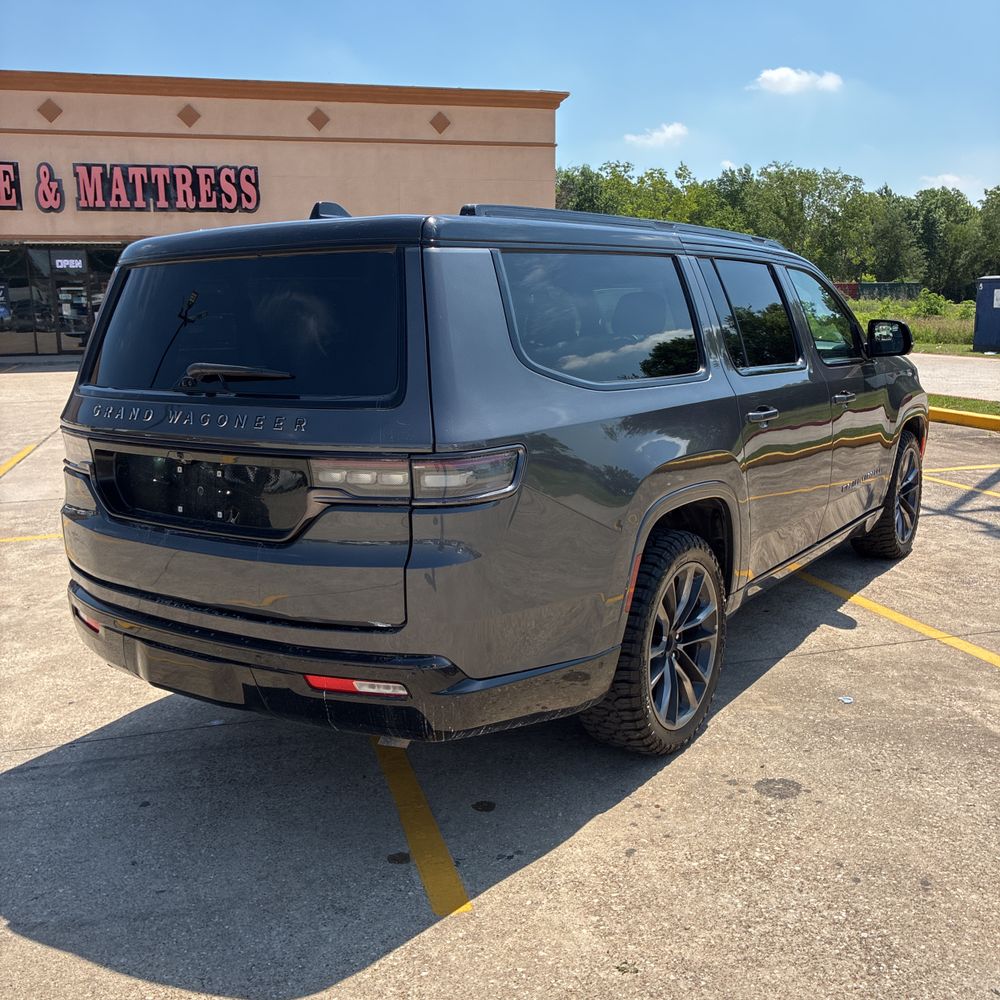 2024 Jeep Grand Wagoneer L Series III Obsidian