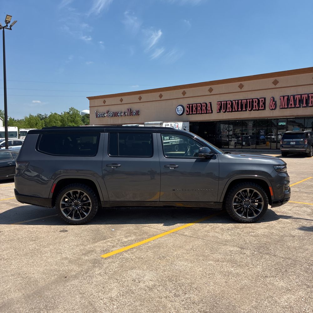 2024 Jeep Grand Wagoneer L Series III Obsidian
