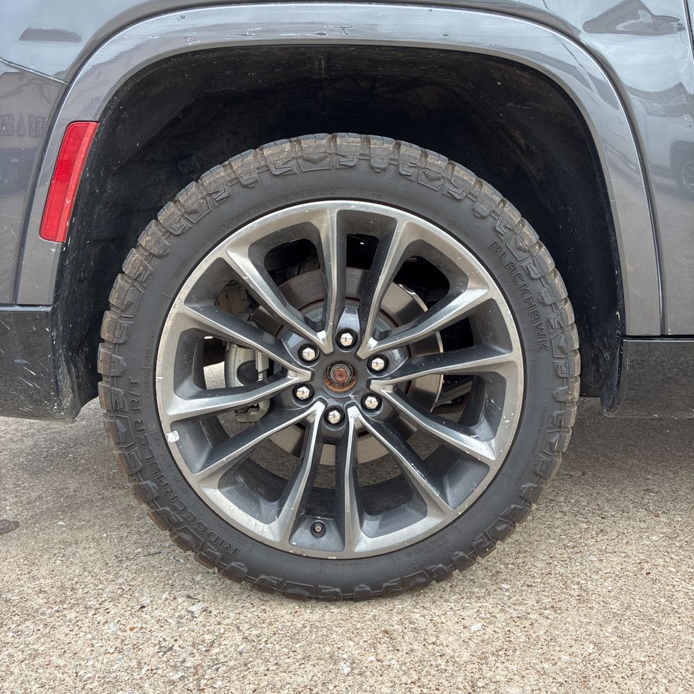 2024 Jeep Grand Wagoneer L Series III Obsidian