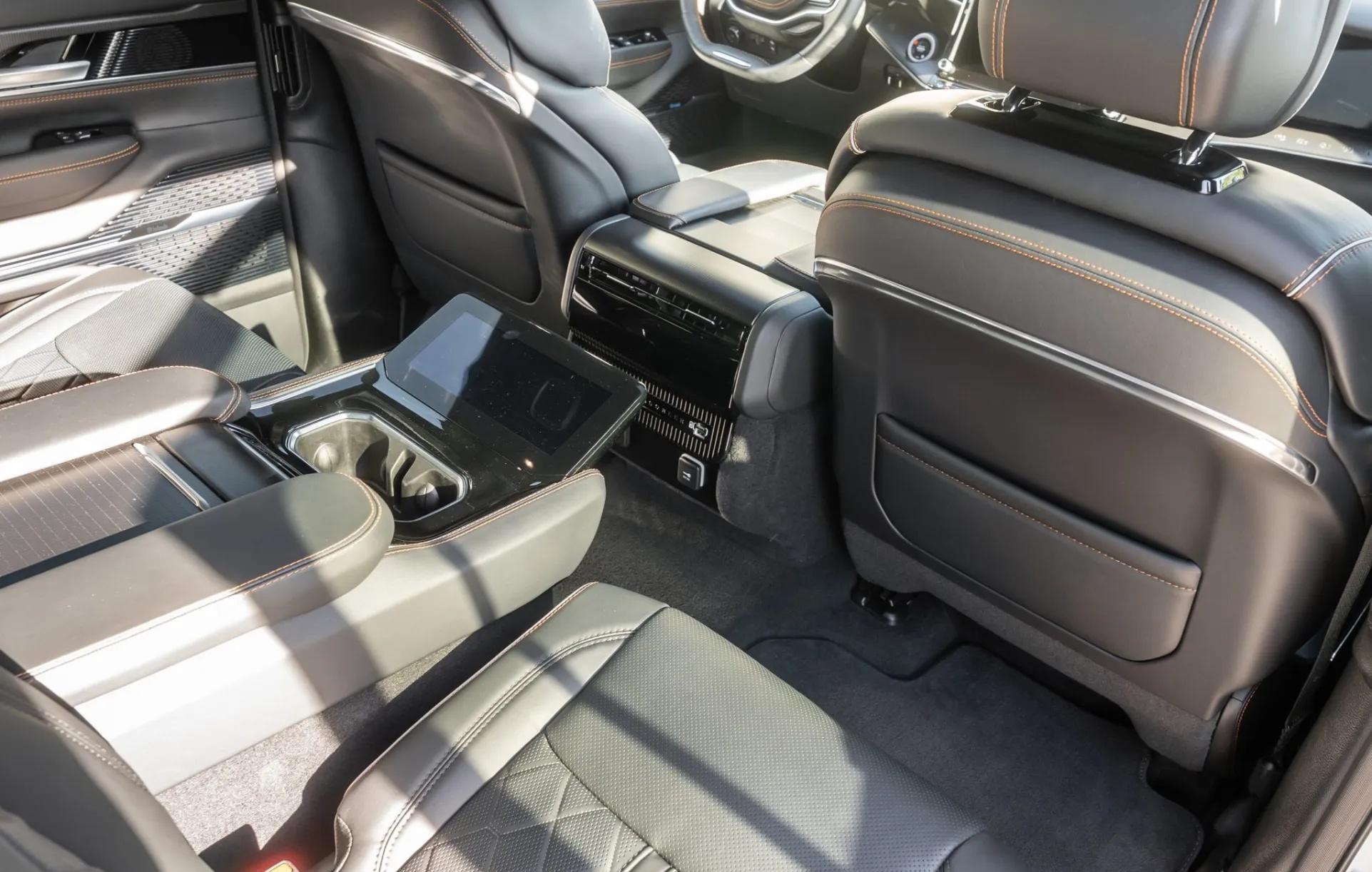 2025 Jeep Grand Wagoneer  L Series III