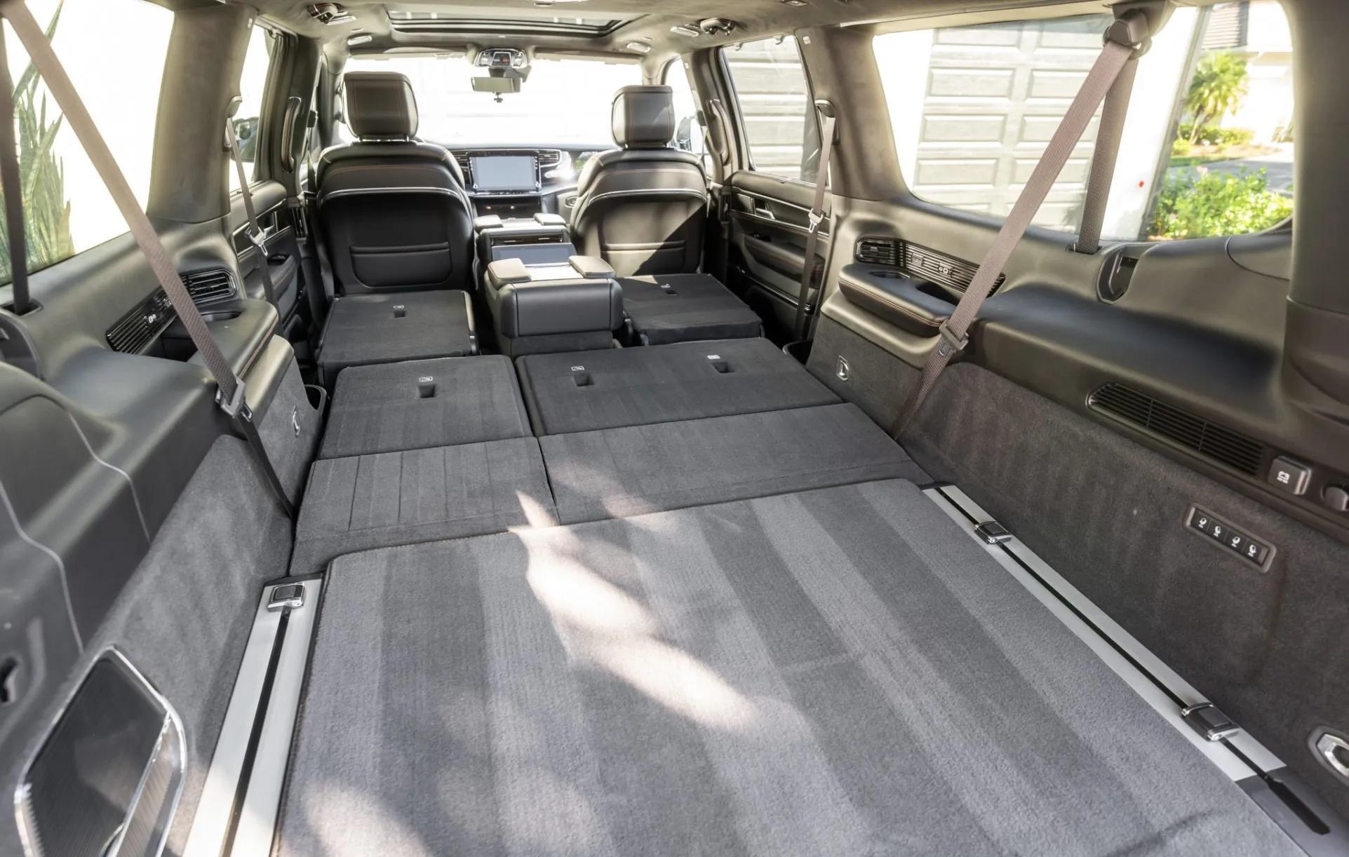 2025 Jeep Grand Wagoneer  L Series III