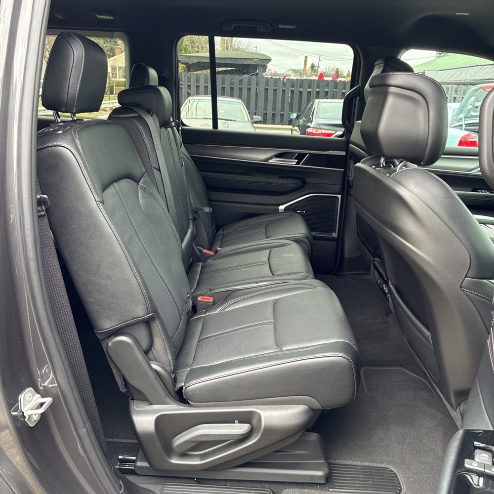 2026 Jeep Grand Wagoneer Limited Altitude 4x4