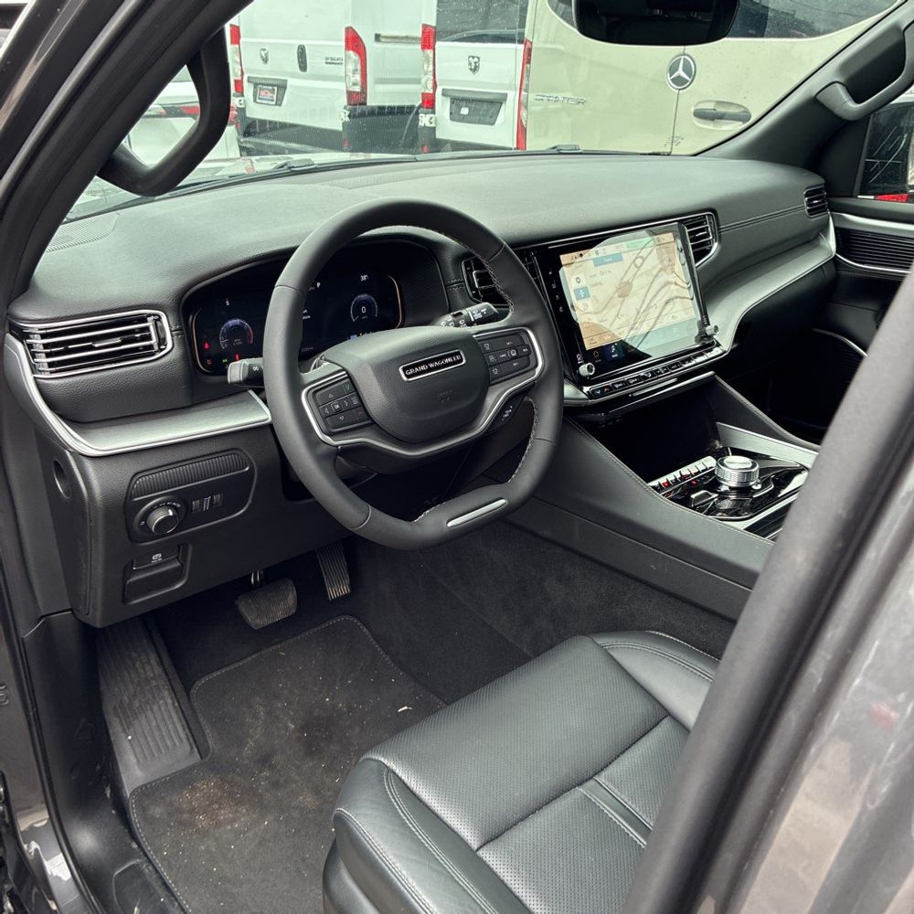 2026 Jeep Grand Wagoneer Limited Altitude 4x4