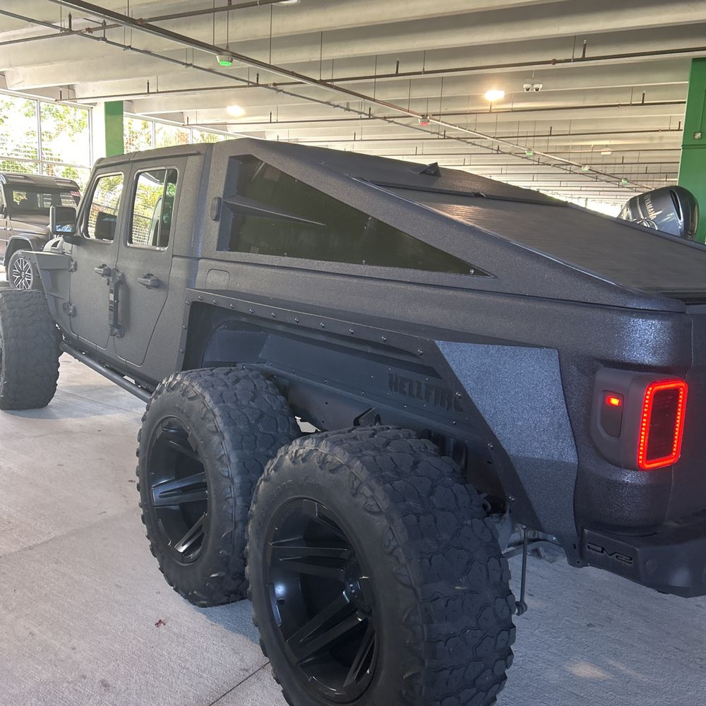 2021 Jeep Gladiator Overland