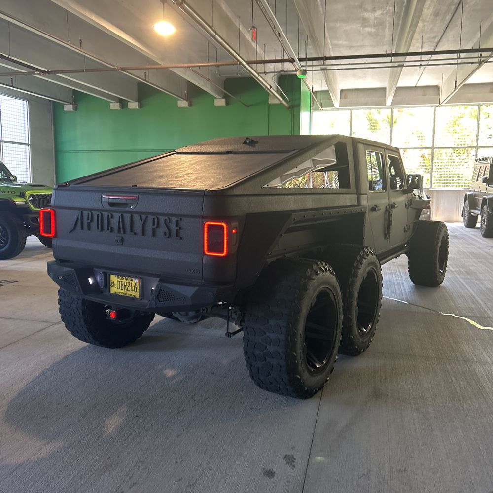 2021 Jeep Gladiator Overland