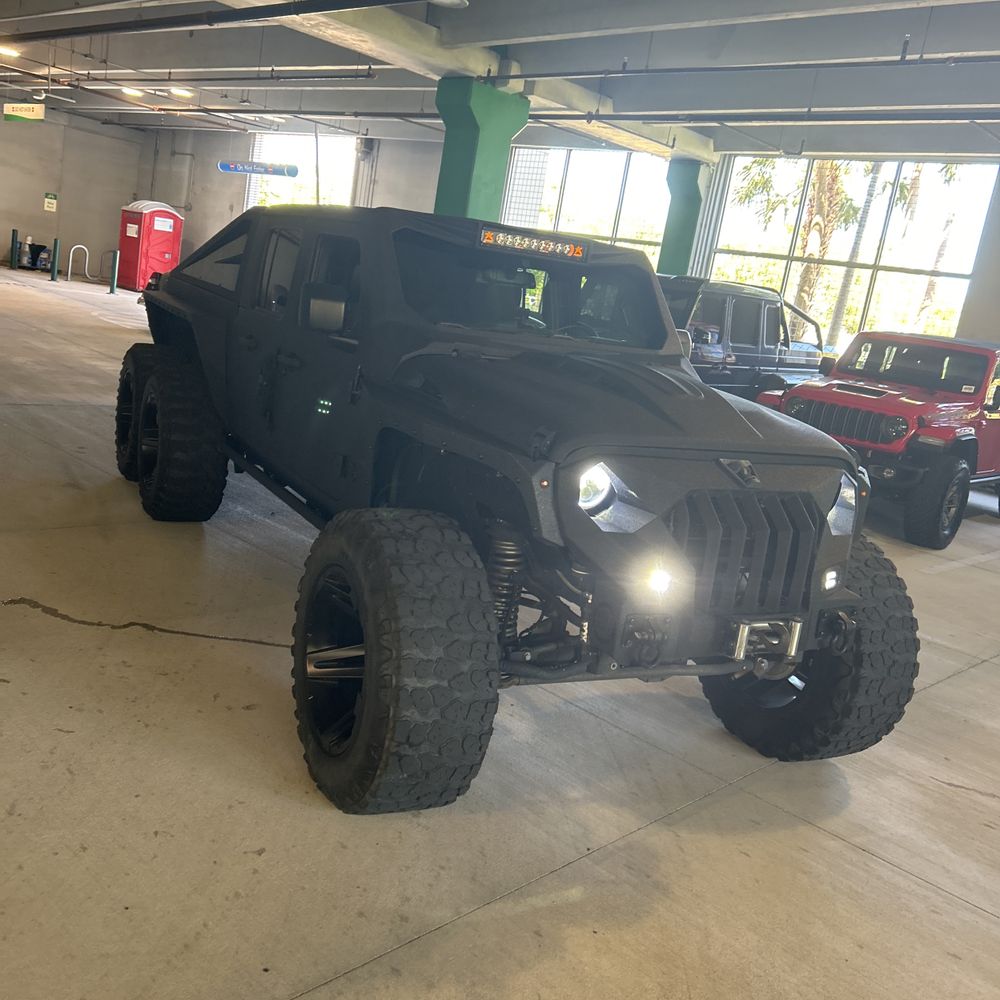 2021 Jeep Gladiator Overland