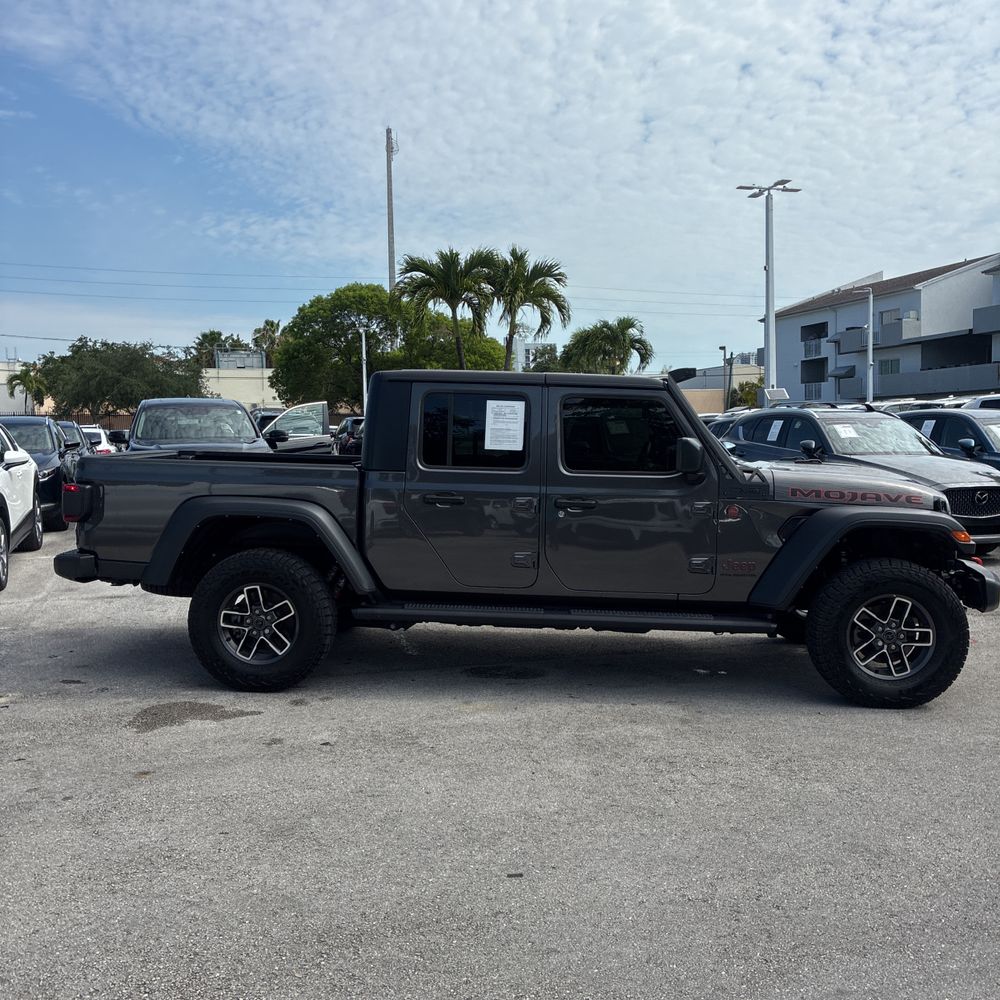 2024 Jeep Gladiator Mojave