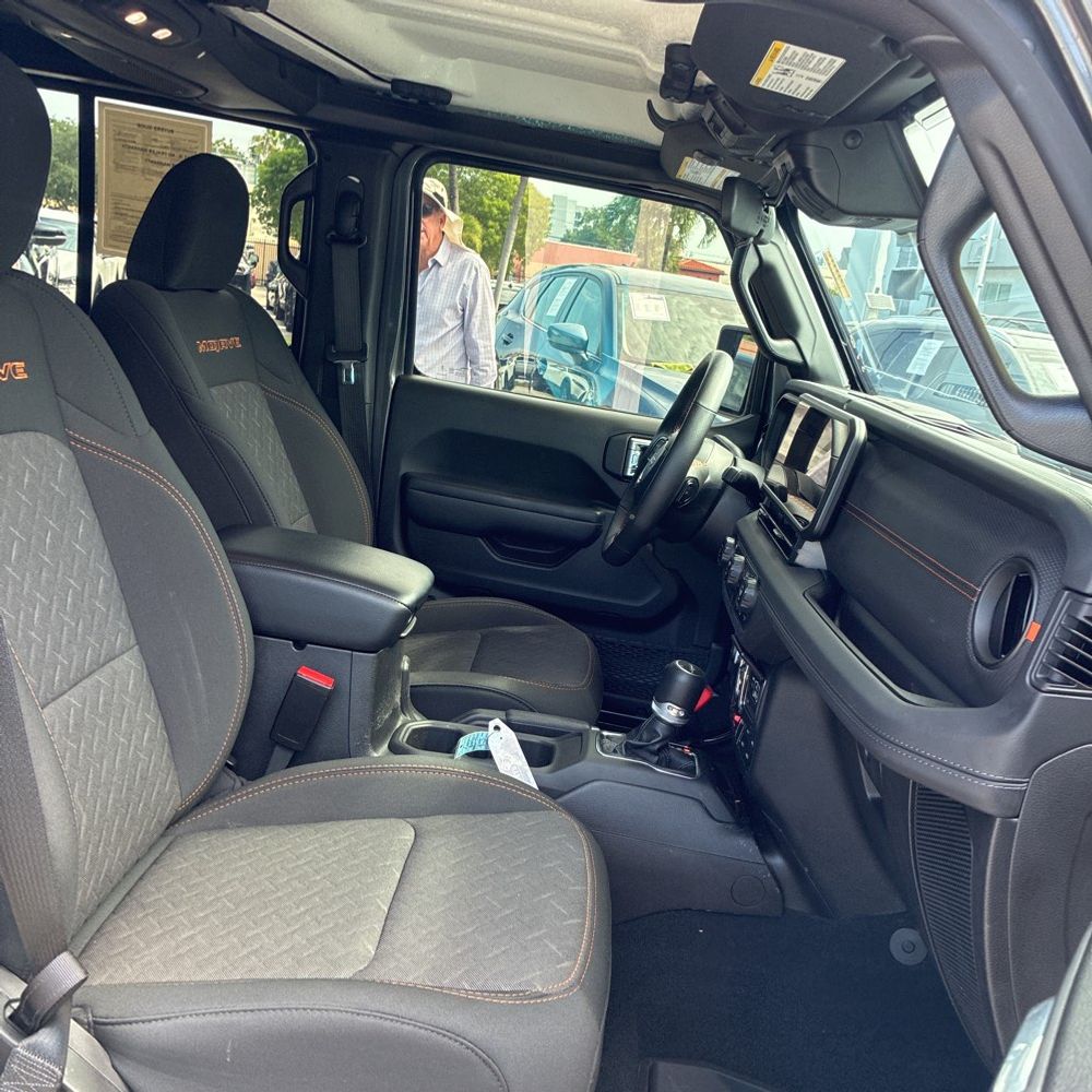 2024 Jeep Gladiator Mojave