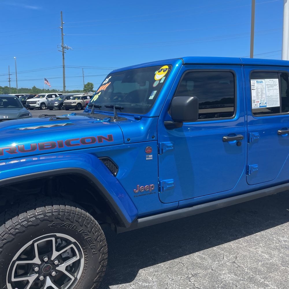 2025 Jeep Gladiator Rubicon X