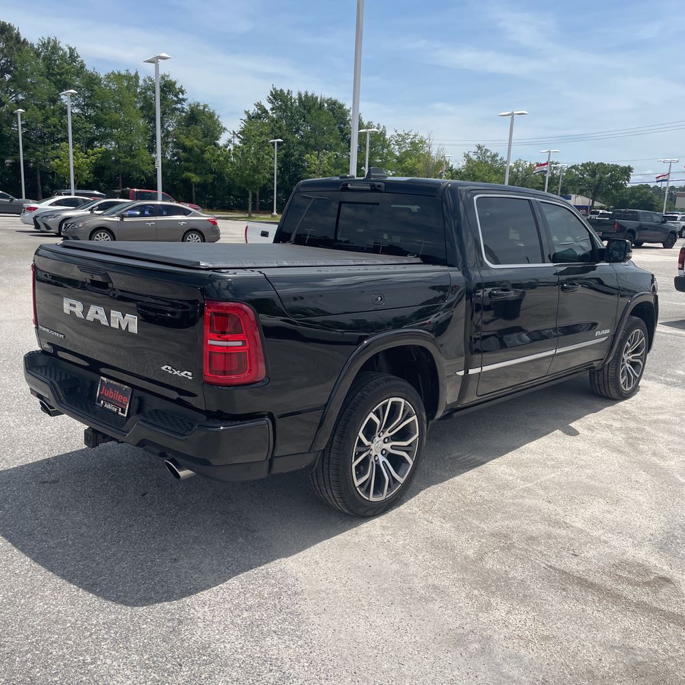 2025 Ram 1500 Tungsten Crew Cab 4x4 5'7" Box