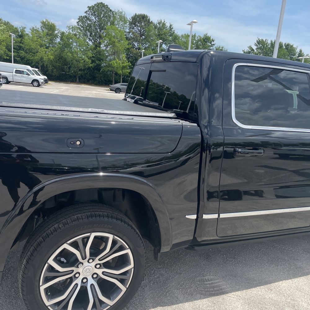 2025 Ram 1500 Tungsten Crew Cab 4x4 5'7" Box