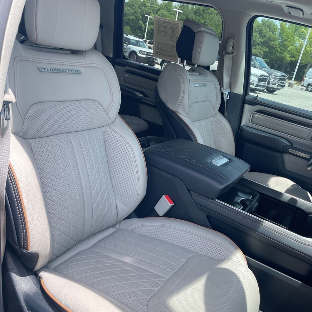2025 Ram 1500 Tungsten Crew Cab 4x4 5'7" Box