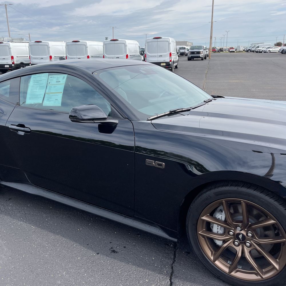 2025 Ford Mustang GT Premium