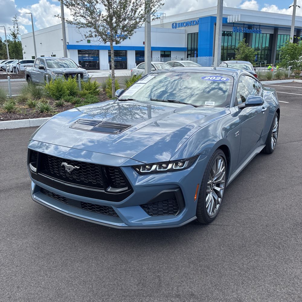 2025 Ford Mustang GT Premium
