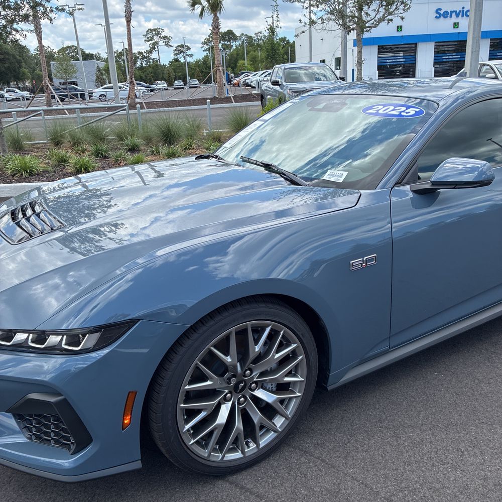 2025 Ford Mustang GT Premium