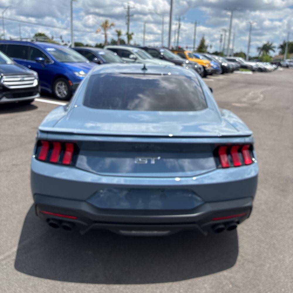2025 Ford Mustang GT Premium