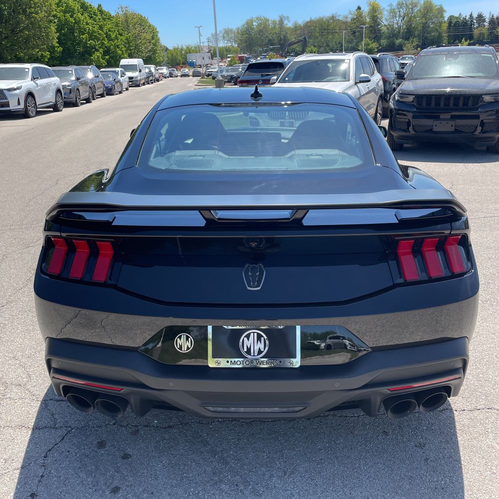 2026 Ford Mustang Dark Horse