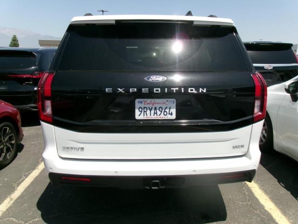 2025 Ford Expedition Max Active