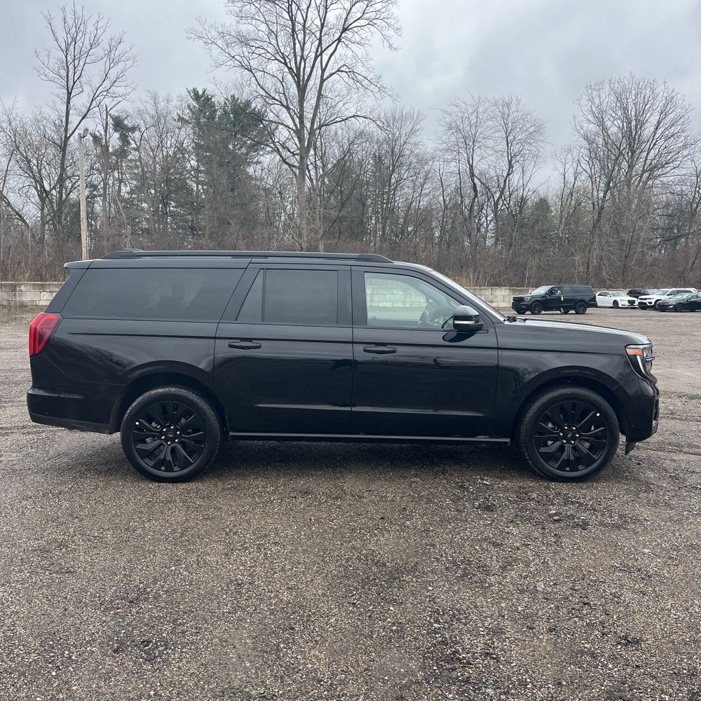 2025 Ford Expedition Max Platinum