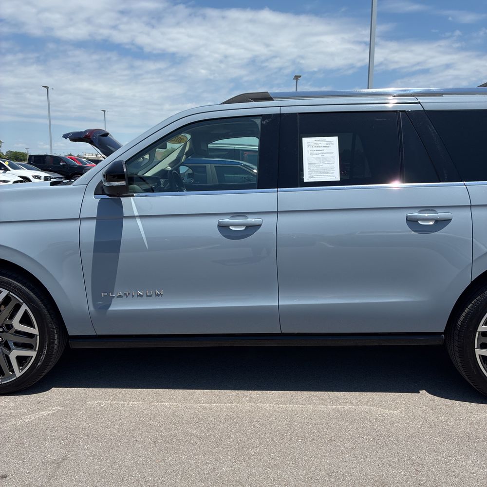 2025 Ford Expedition MAX Platinum
