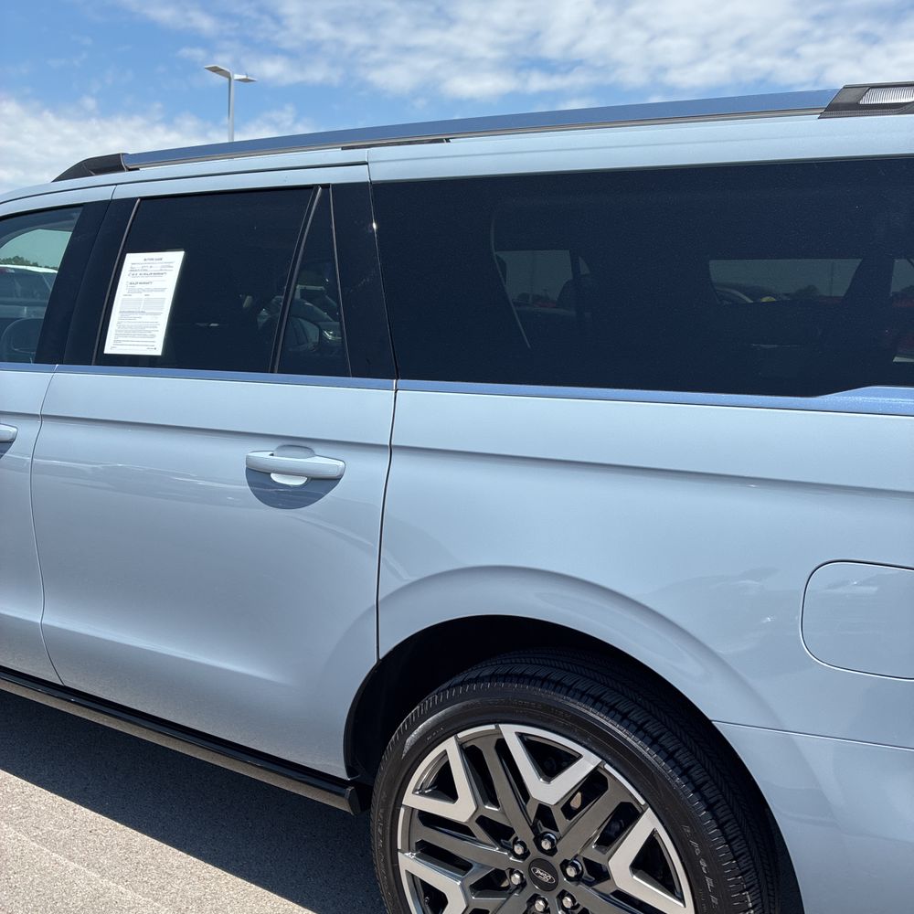 2025 Ford Expedition MAX Platinum