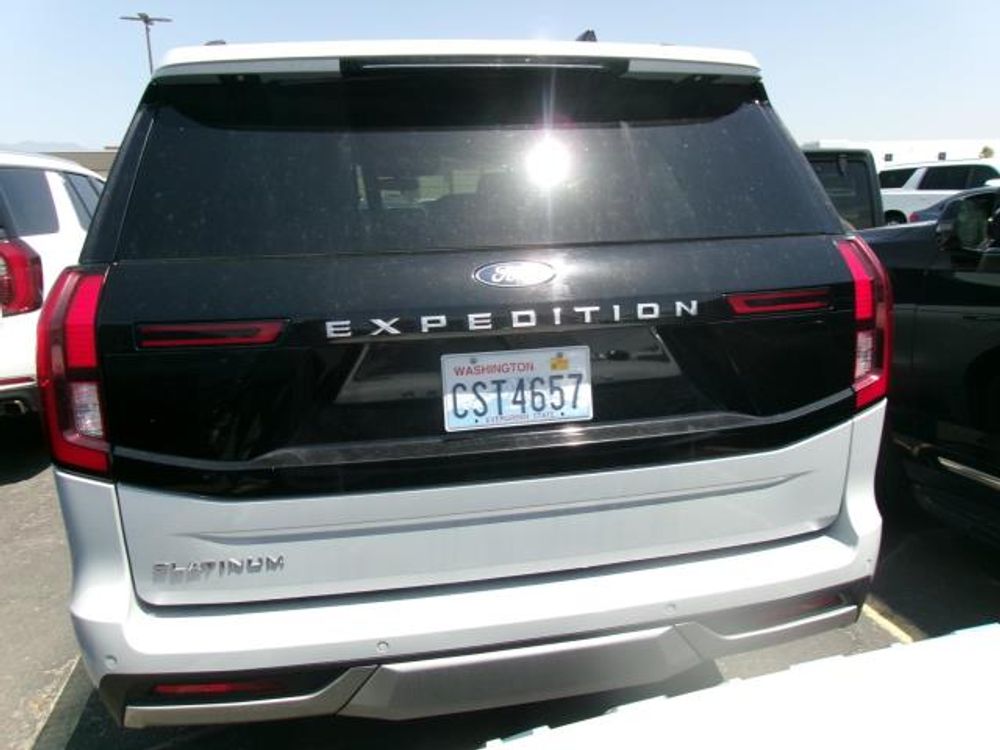 2025 Ford Expedition Platinum