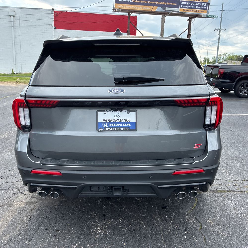 2025 Ford Explorer ST