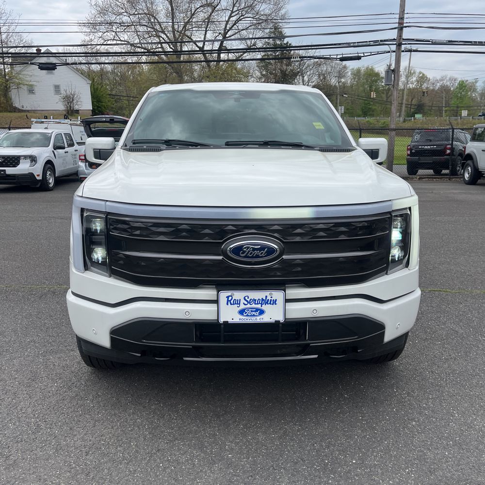 2023 Ford F-150 Lightning Platinum