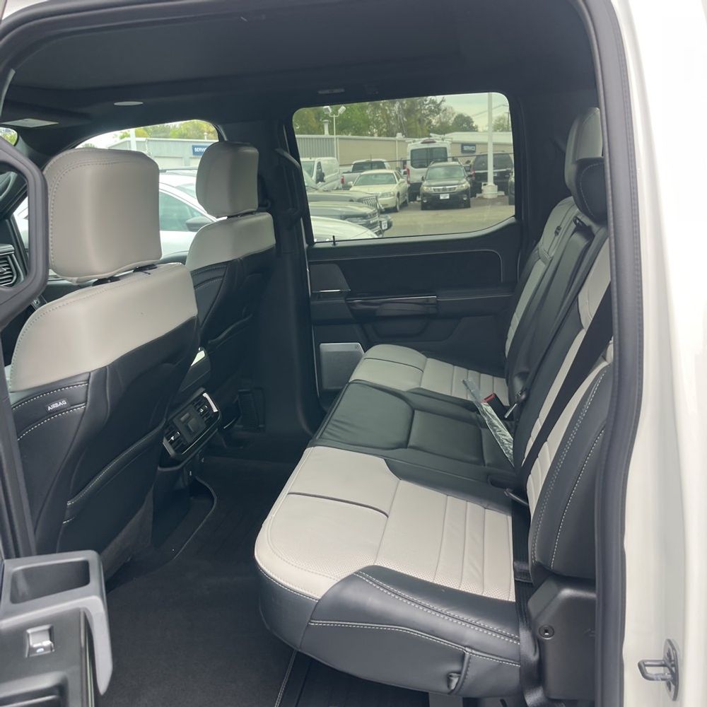 2023 Ford F-150 Lightning Platinum