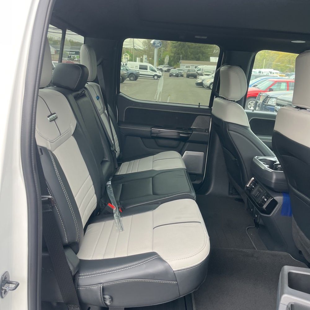 2023 Ford F-150 Lightning Platinum
