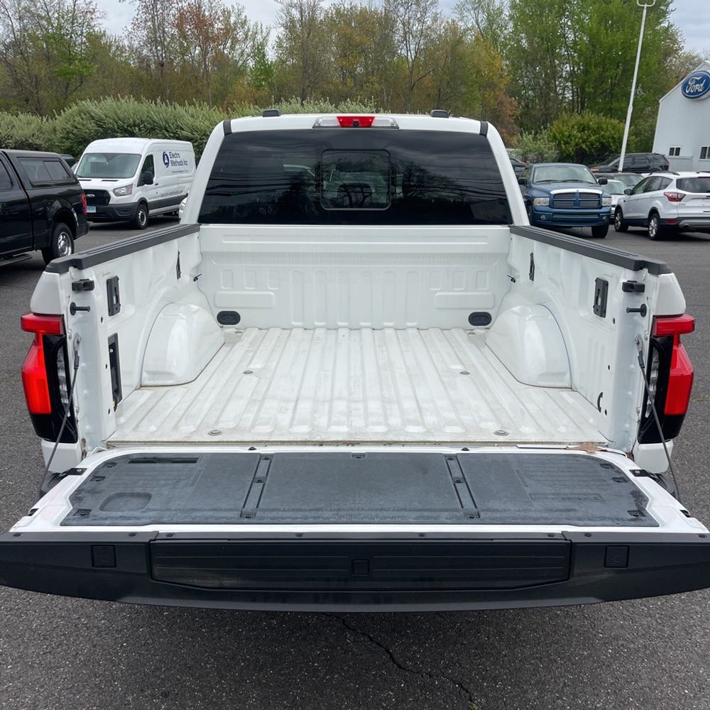 2023 Ford F-150 Lightning Platinum