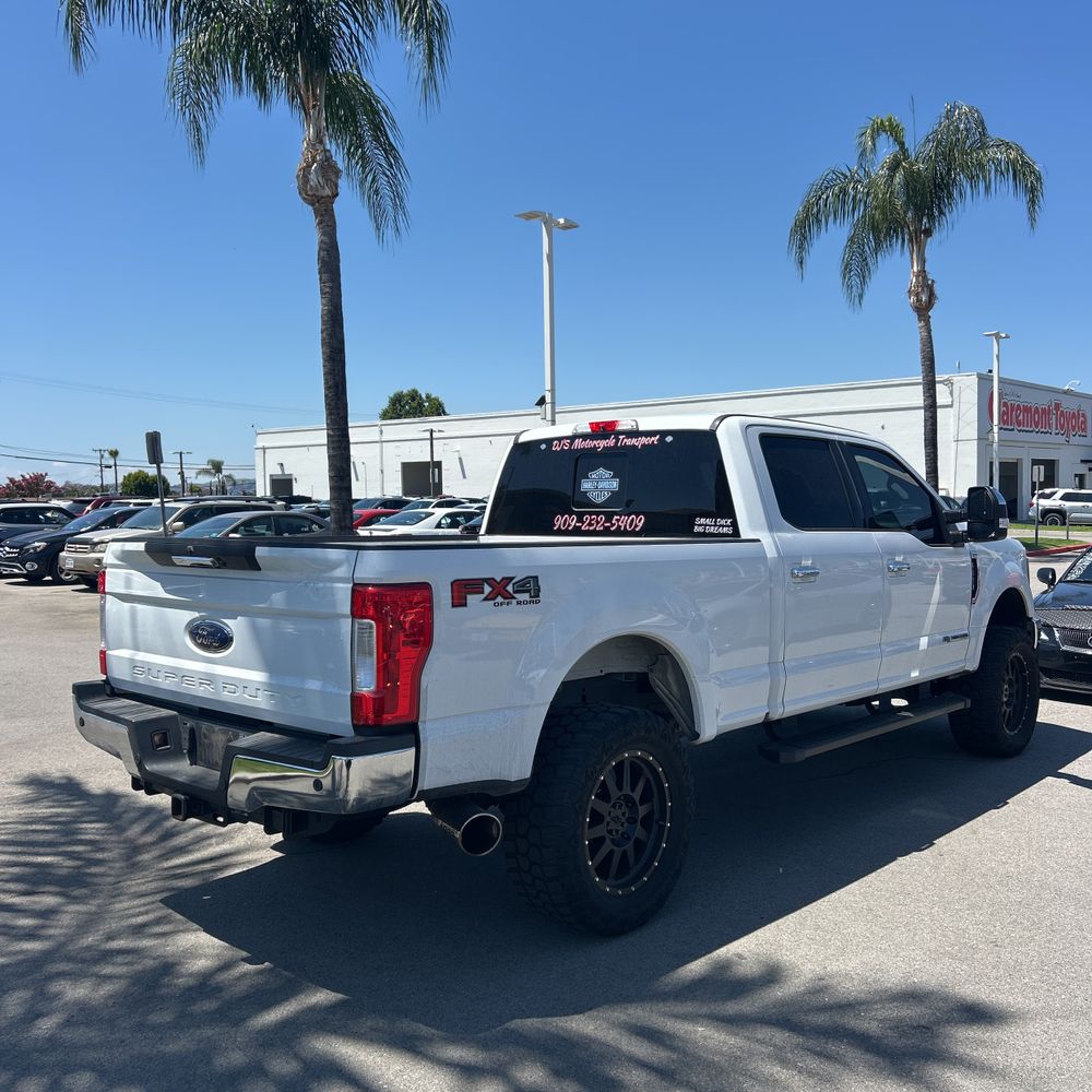 2017 Ford F-250 Super Duty Lariat