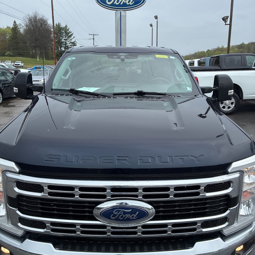 2025 Ford F-250 Super Duty XLT