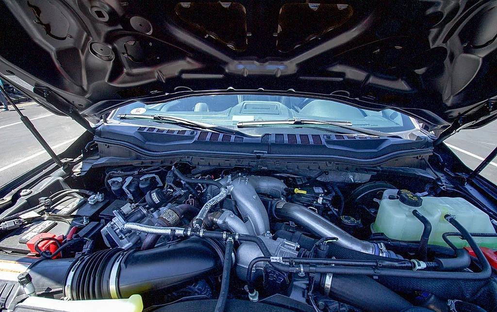 2022 Ford F-250 Super Duty Lariat Roush Edition