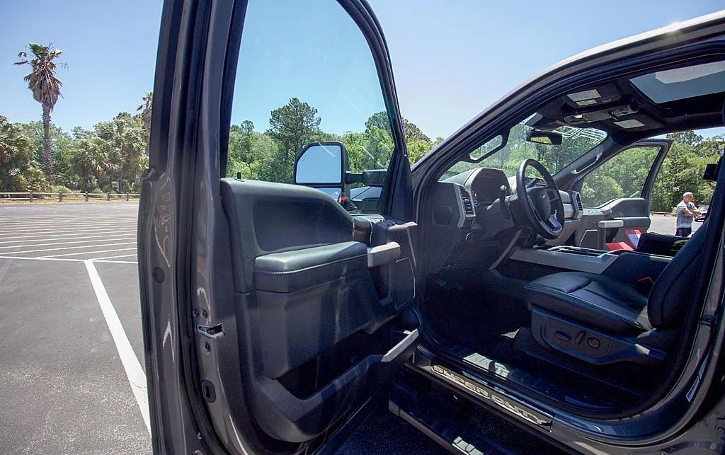 2022 Ford F-250 Super Duty Lariat Roush Edition