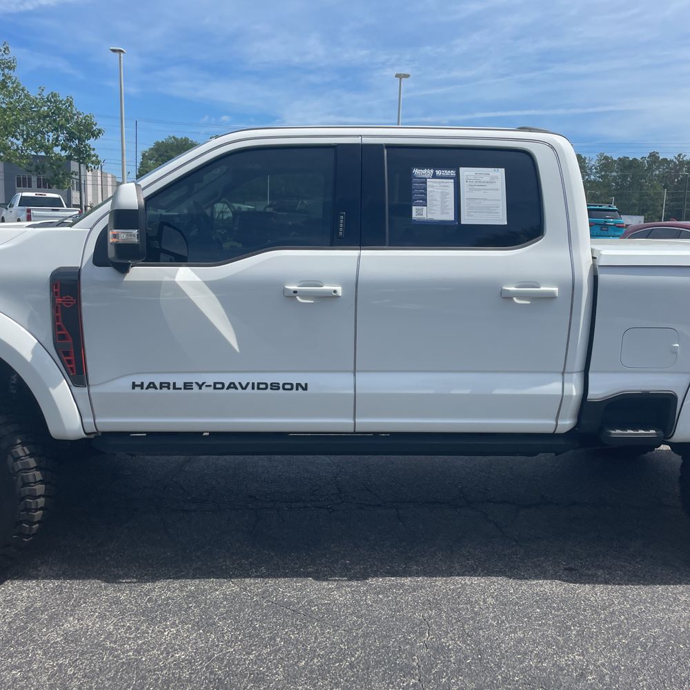 2023 Ford F-250 Super Duty Lariat