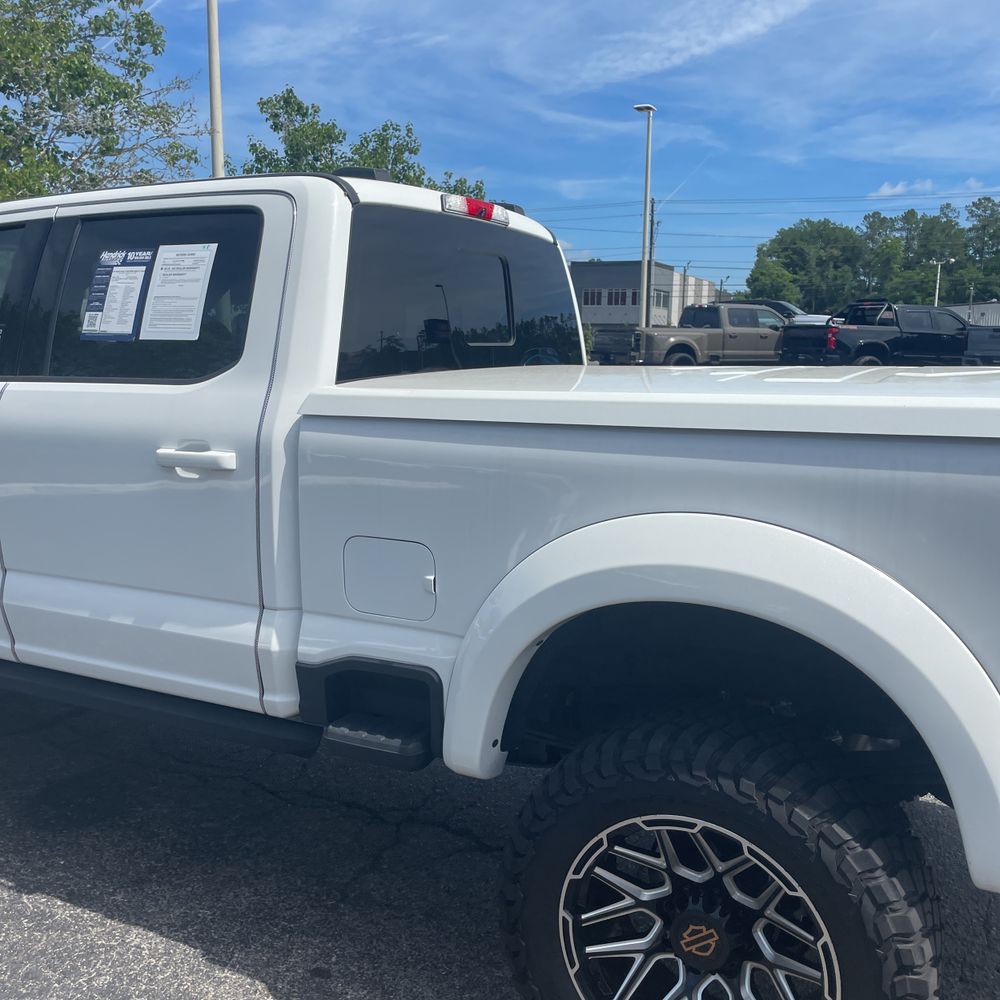 2023 Ford F-250 Super Duty Lariat