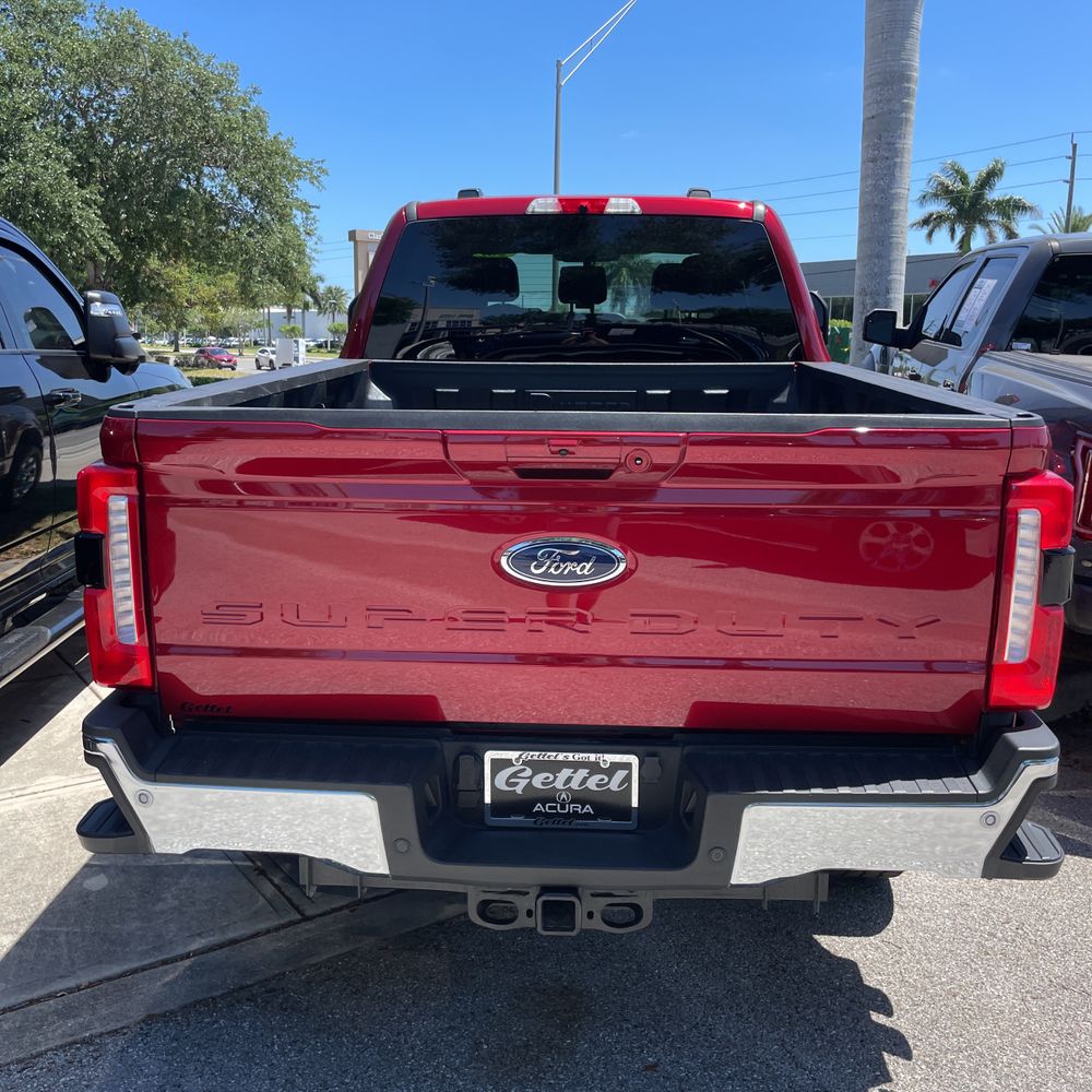 2025 Ford F-250 Super Duty Lariat