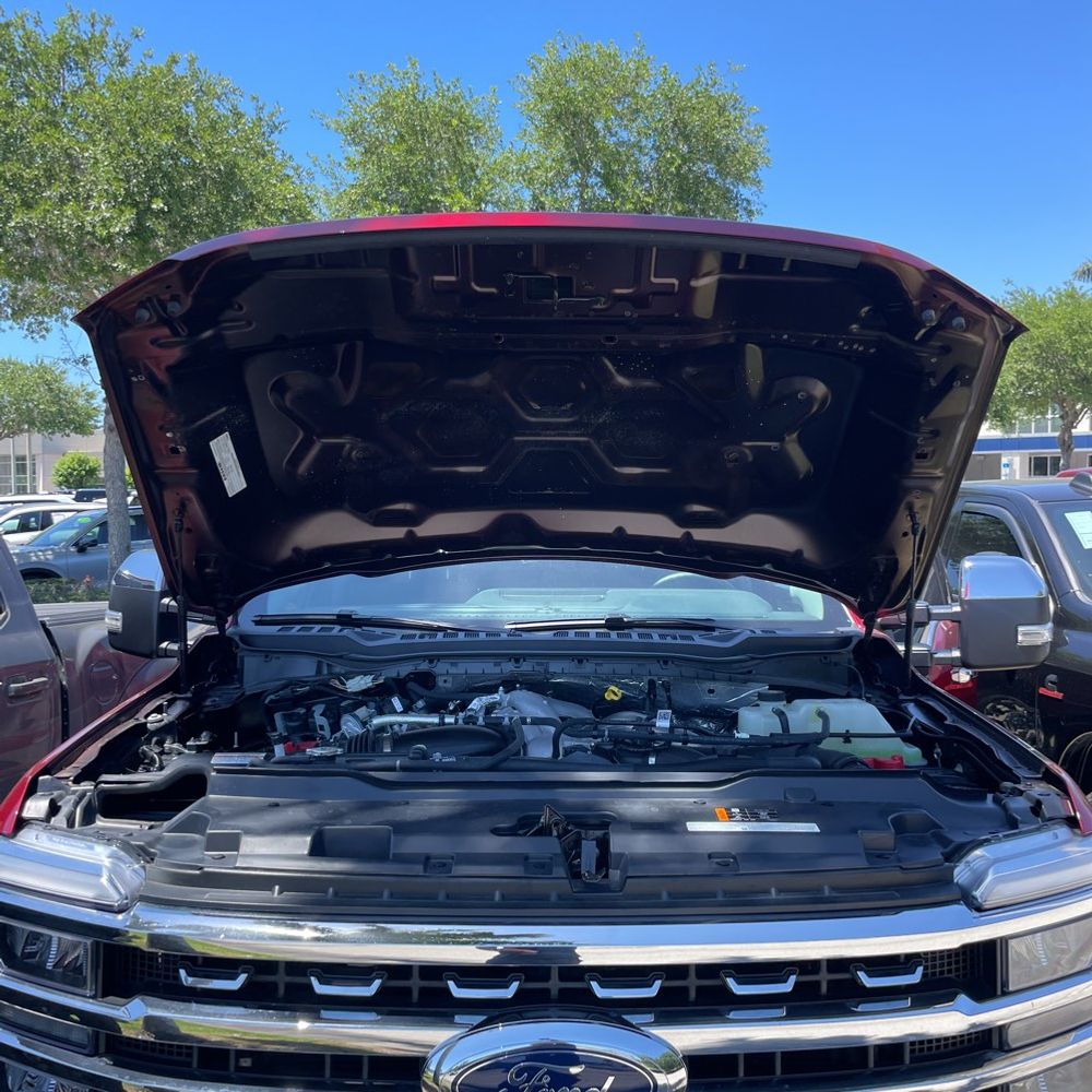 2025 Ford F-250 Super Duty Lariat