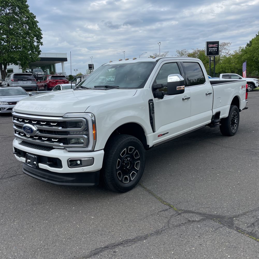 2023 Ford F-350 Super Duty Platinum